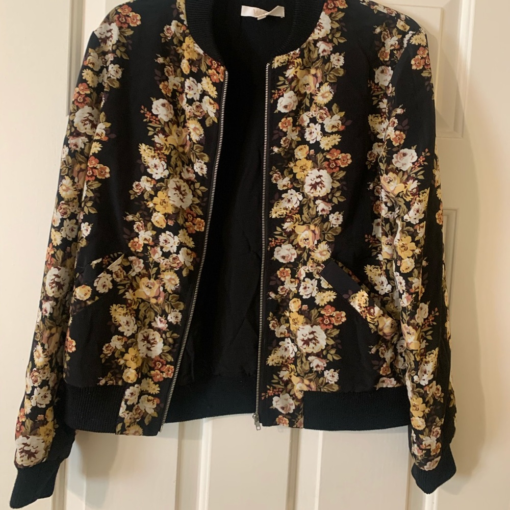 WAYF floral bomber jacket size Small